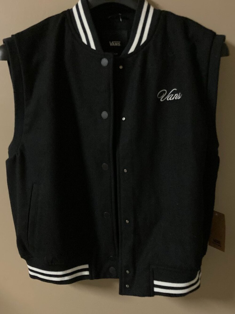 VANS  WOMEN'S PIPER STADIUM V BLACK  VEST  NWT
